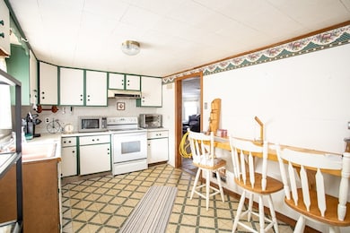 76 Foundry St, South Easton, MA 02375 - photo 6