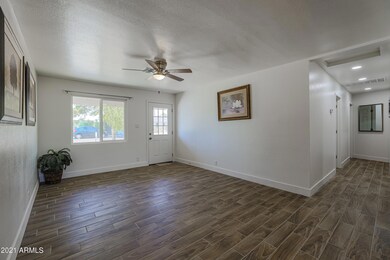 837 E El Caminito Dr, Phoenix, AZ 85020 - photo 6