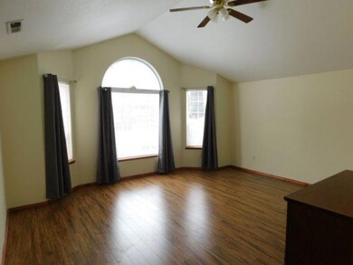 935 Juanita Way, Central Point, OR 97502 - photo 2