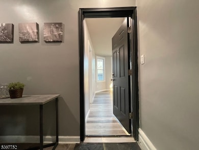 258 Montgomery St, Bloomfield, NJ 07003 - photo 2