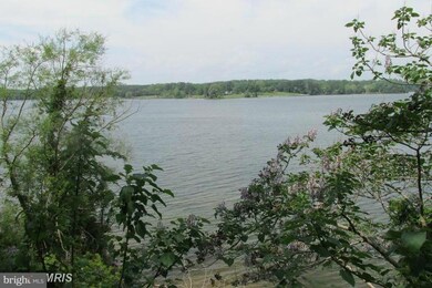 19479 N Snow Hill Manor Rd, Lexington Park, MD 20653 - photo 5