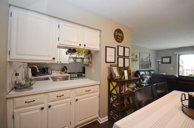 340 Sunderland Rd unit 46, Worcester, MA 01604 - photo 7