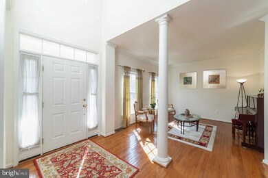 2944 Edgelea Rd, Vienna, VA 22181 - photo 5