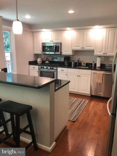 2203 Jester Ct, Reston, VA 20191 - photo 5