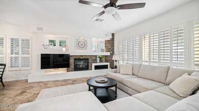 391 E Vinedo Ln - 19