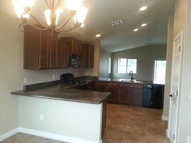 WR 73 Kitchen 3