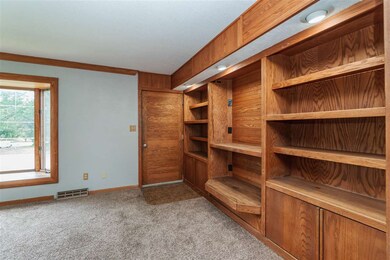 1403 W 2nd St, Cedar Falls, IA 50613 - photo 5