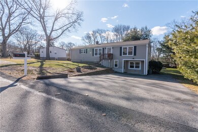 139 Woodside Ave, Cumberland, RI 02864 - photo 3