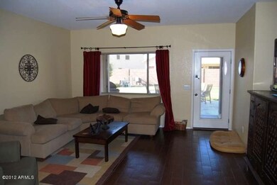 family room (2)