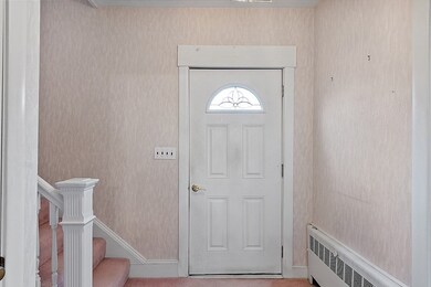 48 Jasper St, Saugus, MA 01906 - photo 6