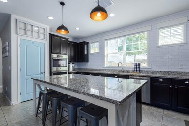 Listing_598917_Photo_2