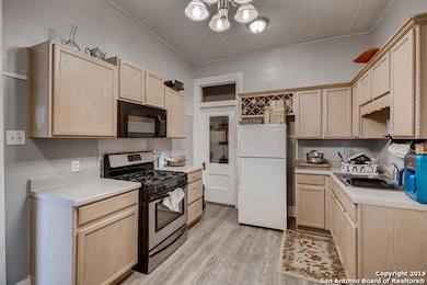 713 E Euclid Ave unit 2, San Antonio, TX 78212 - photo 5