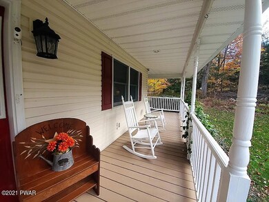 241 Edgefield Rd, Lake Ariel, PA 18436 - photo 4