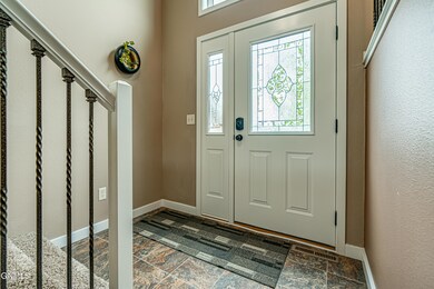 1502 Sharloh Loop, Bismarck, ND 58501 - photo 3