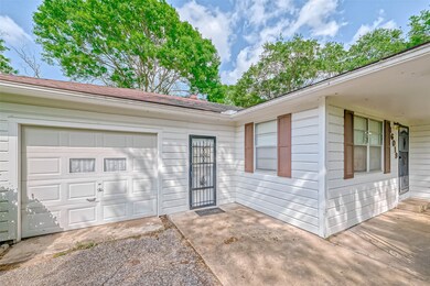 16019 Clarence St, Needville, TX 77461 - photo 6