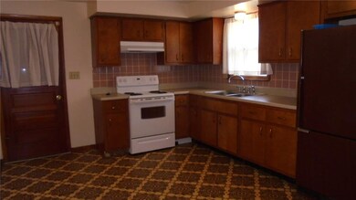 2121 Timbercrest Dr, Columbus, IN 47203 - photo 7