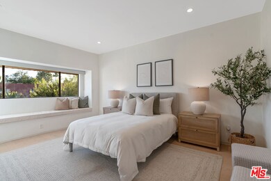 6211 Nita Ave, Woodland Hills, CA 91367 - photo 3