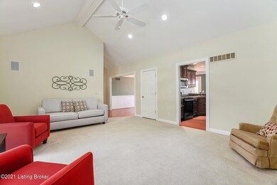 2011 Clarke Pointe Dr, Crestwood, KY 40014 - photo 5