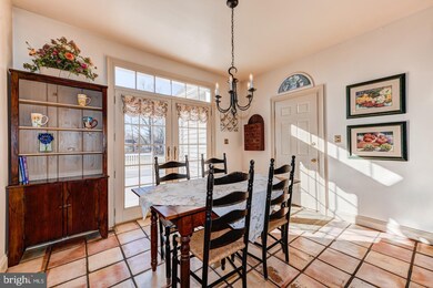 5465 Mcginnis Ct, Doylestown, PA 18902 - photo 3