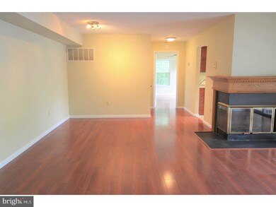 114 Cascade Ct unit 4, Princeton, NJ 08540 - photo 3