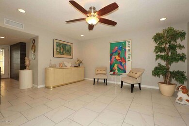 3-Living to Entryway
