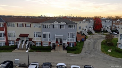 163 Surf Dr unit 199, Bronx, NY 10473 - photo 5