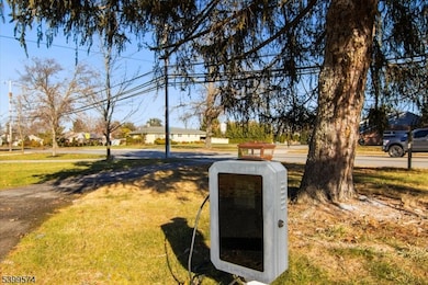 337 Boulevard, Pompton Plains, NJ 07444 - photo 3