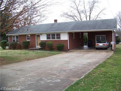 157 Shumaker Dr, Statesville, NC 28625 - photo 5