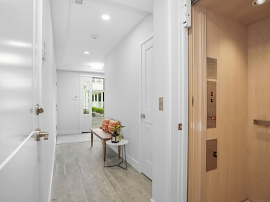 21 Beaumont St, Fairfield, CT 06824 - photo 4