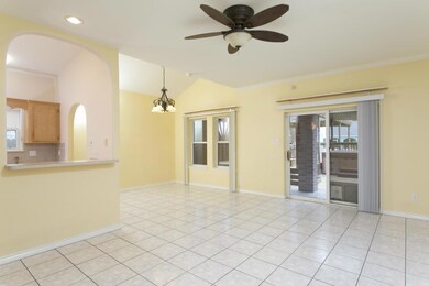 Living Area/Dining Area/Kitchen