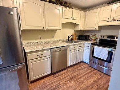 792 Court St unit A, Keene, NH 03431 - photo 6