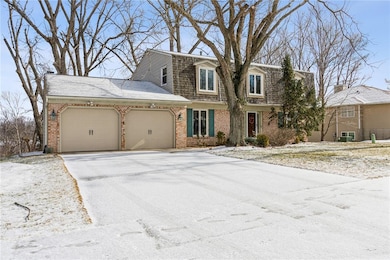 608 Green Valley Terrace SE, Cedar Rapids, IA 52403 - photo 3