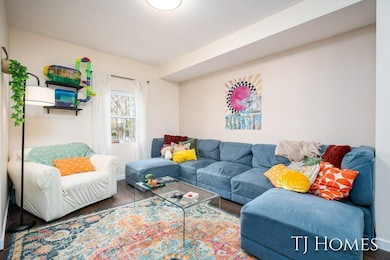 012-4422 Hyde Park-12_m