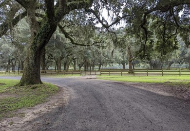 33 Middleton Oaks Rd, Charleston, SC 29414 - photo 5
