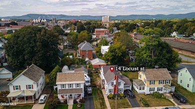 14 Locust St, Glens Falls, NY 12801 - photo 5