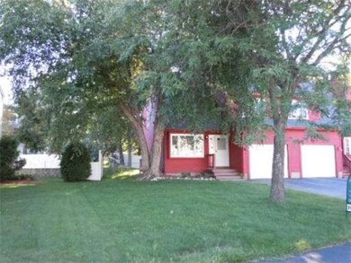 118 Santoro Rd, Worcester, MA 01606 - photo 2