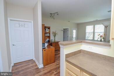 42420 Hollyhock Terrace unit 104, Ashburn, VA 20148 - photo 4