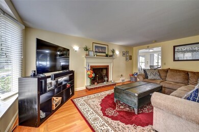 165 Glen Hills Dr, Cranston, RI 02920 - photo 5