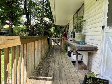 134 Mustang Aly, Coeburn, VA 24230 - photo 4