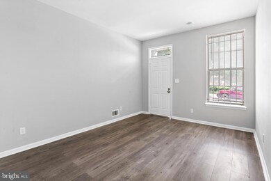 910 N Eden St, Baltimore, MD 21205 - photo 4