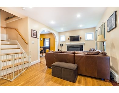 82 Hurd Ave, Saugus, MA 01906 - photo 7