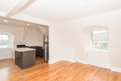 49 Kent St unit 5, Brookline, MA 02445 - photo 2