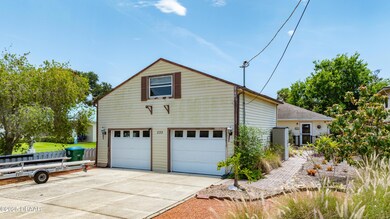 235RandalAveOakHill-2