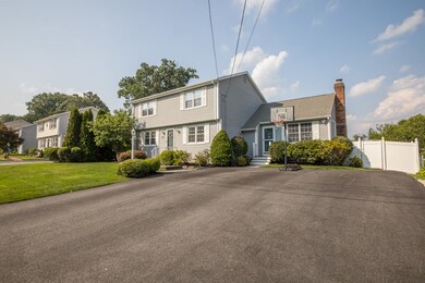 130 Pheasant Dr, Cranston, RI 02920 - photo 2