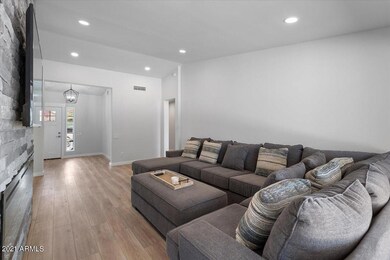 04-Living Room