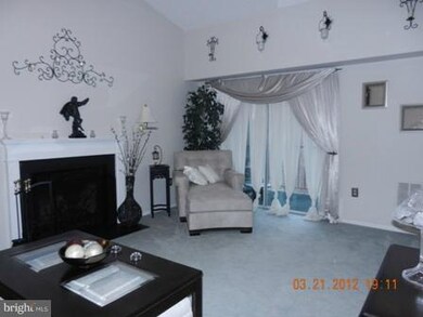 12233 Stevenson Ct, Woodbridge, VA 22192 - photo 5