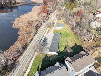 660 Flint Rd, Brighton, MI 48116 - photo 2