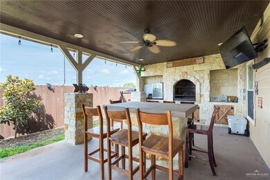 1402 Mulberry Dr, Weslaco, TX 78596 - photo 4