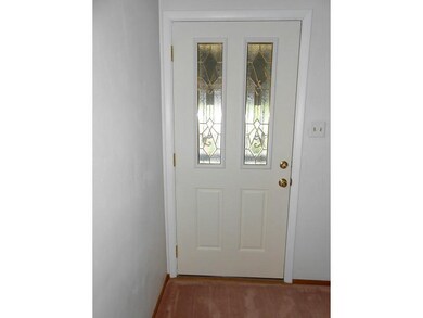 Entry/Foyer.