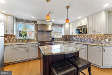 115 Meadow Ln, Philadelphia, PA 19154 - photo 5